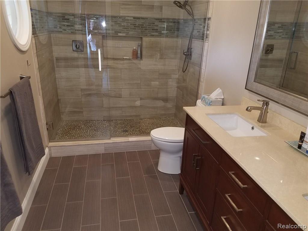 1821 Charm Court Rochester Hills, MI 48306 - Photo 12 of 22