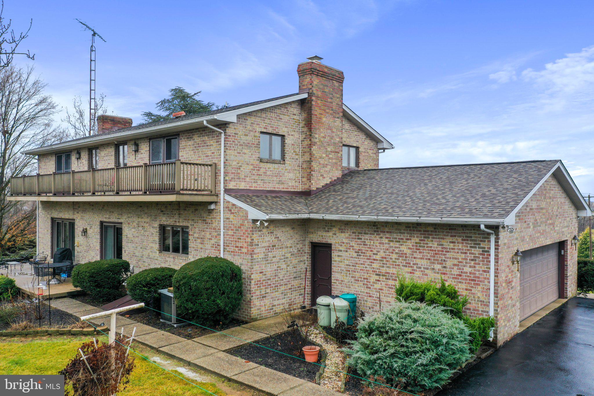 10151 Amsterdam Road Waynesboro, PA 17268 - Photo 3 of 81 Gallery Image 3