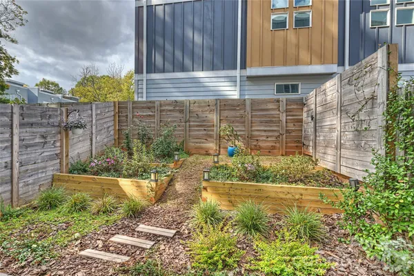 $585,000 | 1651 Duckworth Avenue, Charlotte, NC 28208