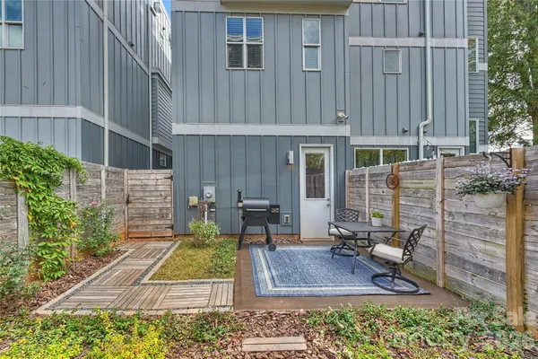 $585,000 | 1651 Duckworth Avenue, Charlotte, NC 28208
