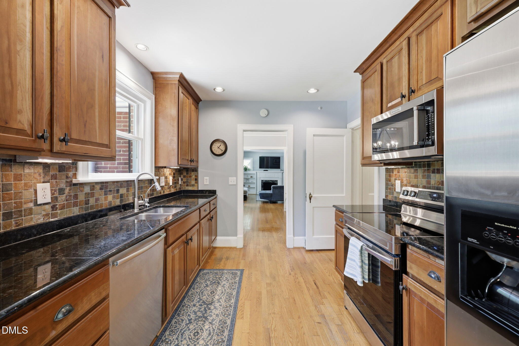 2701 Van Dyke Avenue Raleigh, NC 27607 - Photo 17 of 54