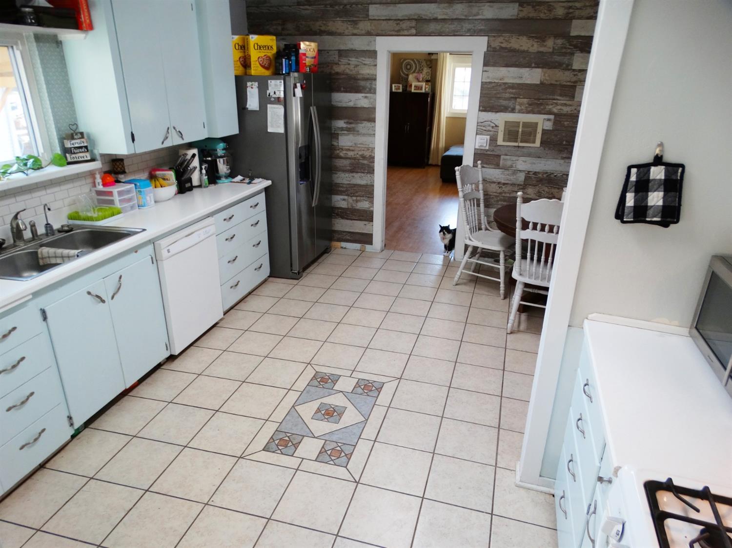1014 South Hope Avenue Reedley, CA 93654 - Photo 14 of 25 Gallery Image 14