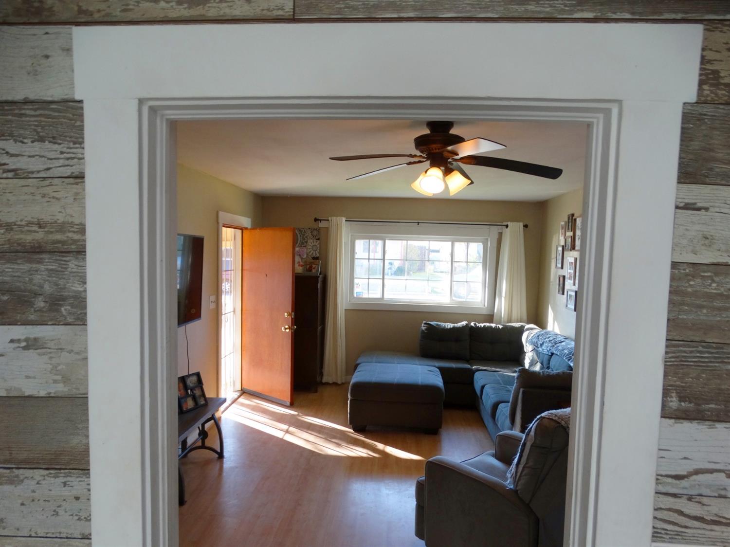 1014 South Hope Avenue Reedley, CA 93654 - Photo 19 of 25 Gallery Image 19