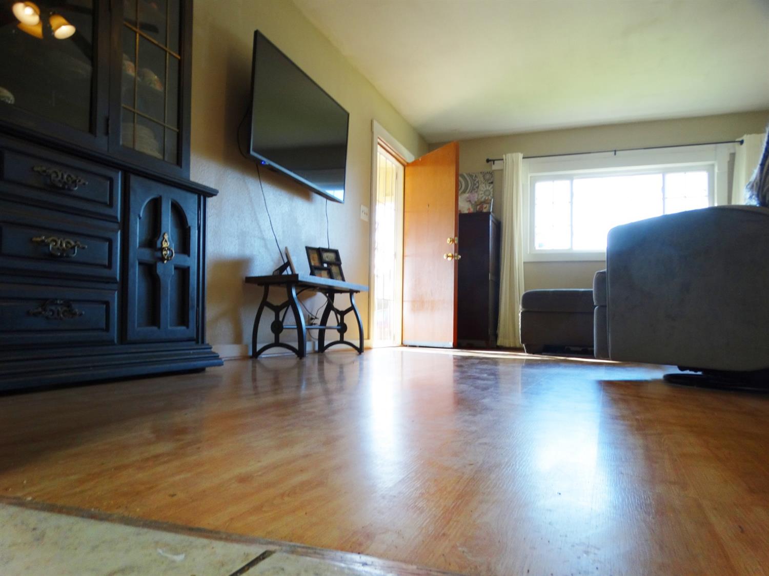 1014 South Hope Avenue Reedley, CA 93654 - Photo 20 of 25 Gallery Image 20