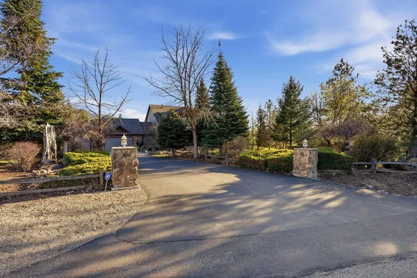 $1,599,950 | 23422 Broken Lance Lane, Liberty Lake, WA 99019