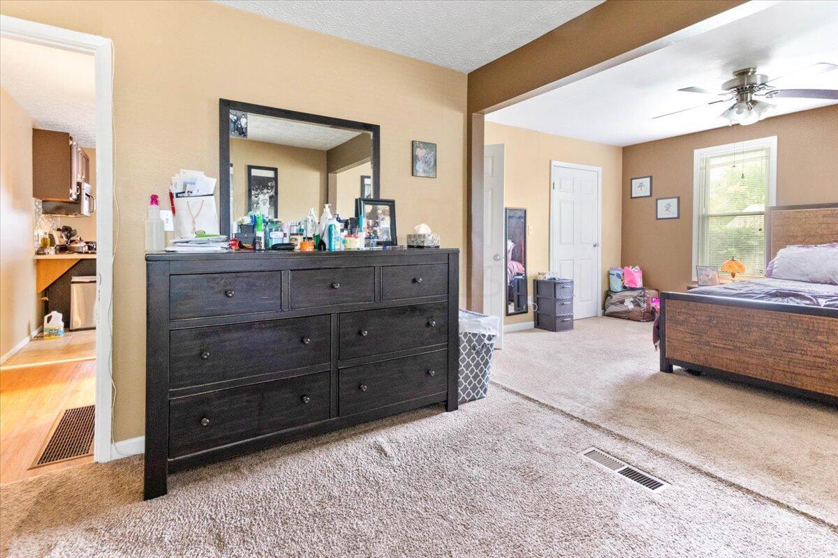 4514 Errington Road Columbus, OH 43227 - Photo 11 of 26 Gallery Image 11