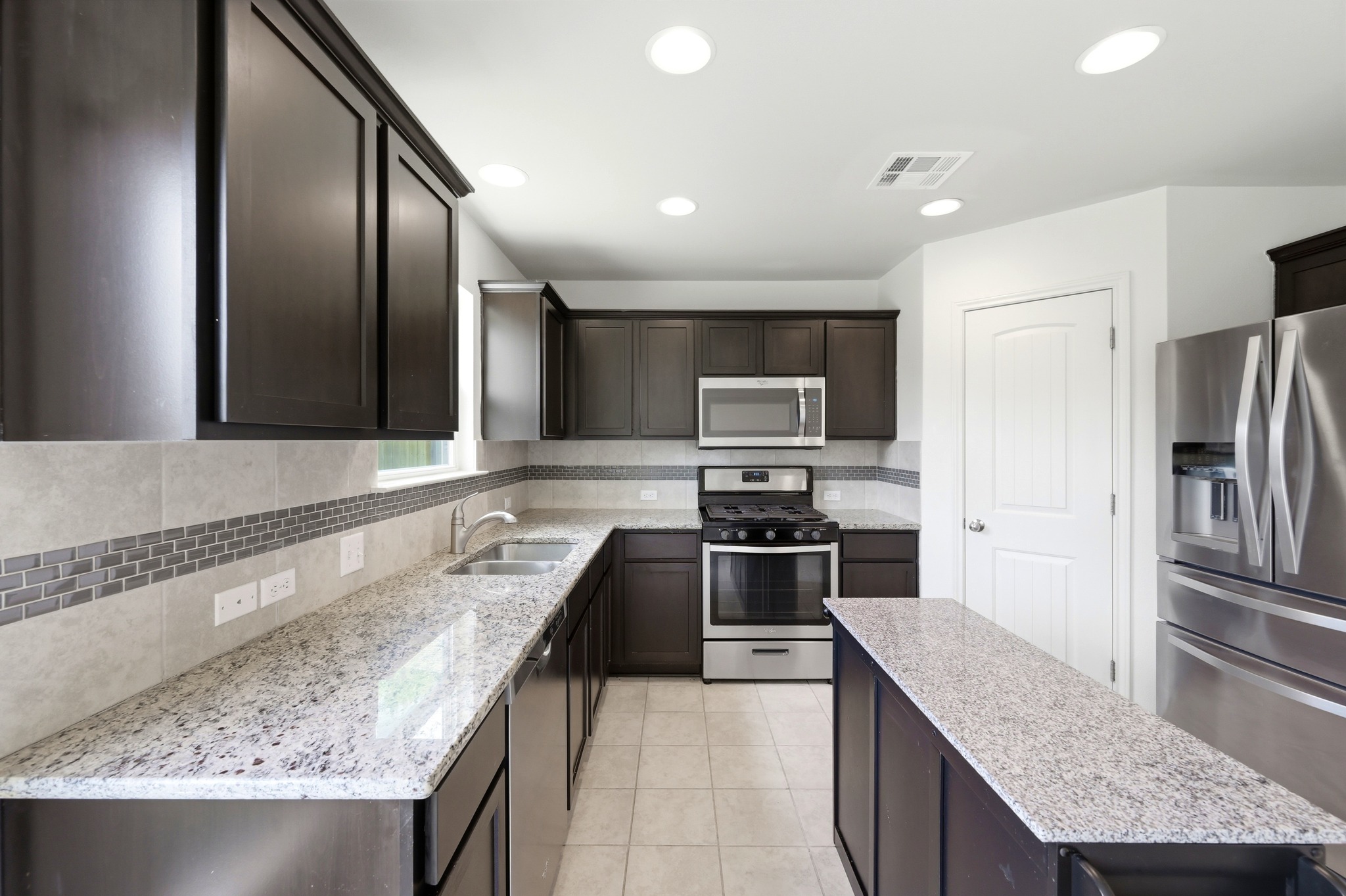 714 Stampede Road San Marcos, TX 78666 - Photo 6 of 24
