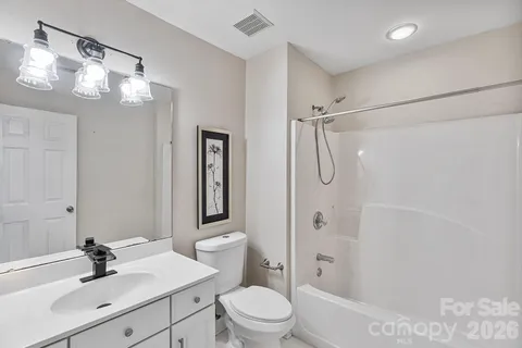 $500,000 | 9111 Brocklehurst Lane, Charlotte, NC 28215