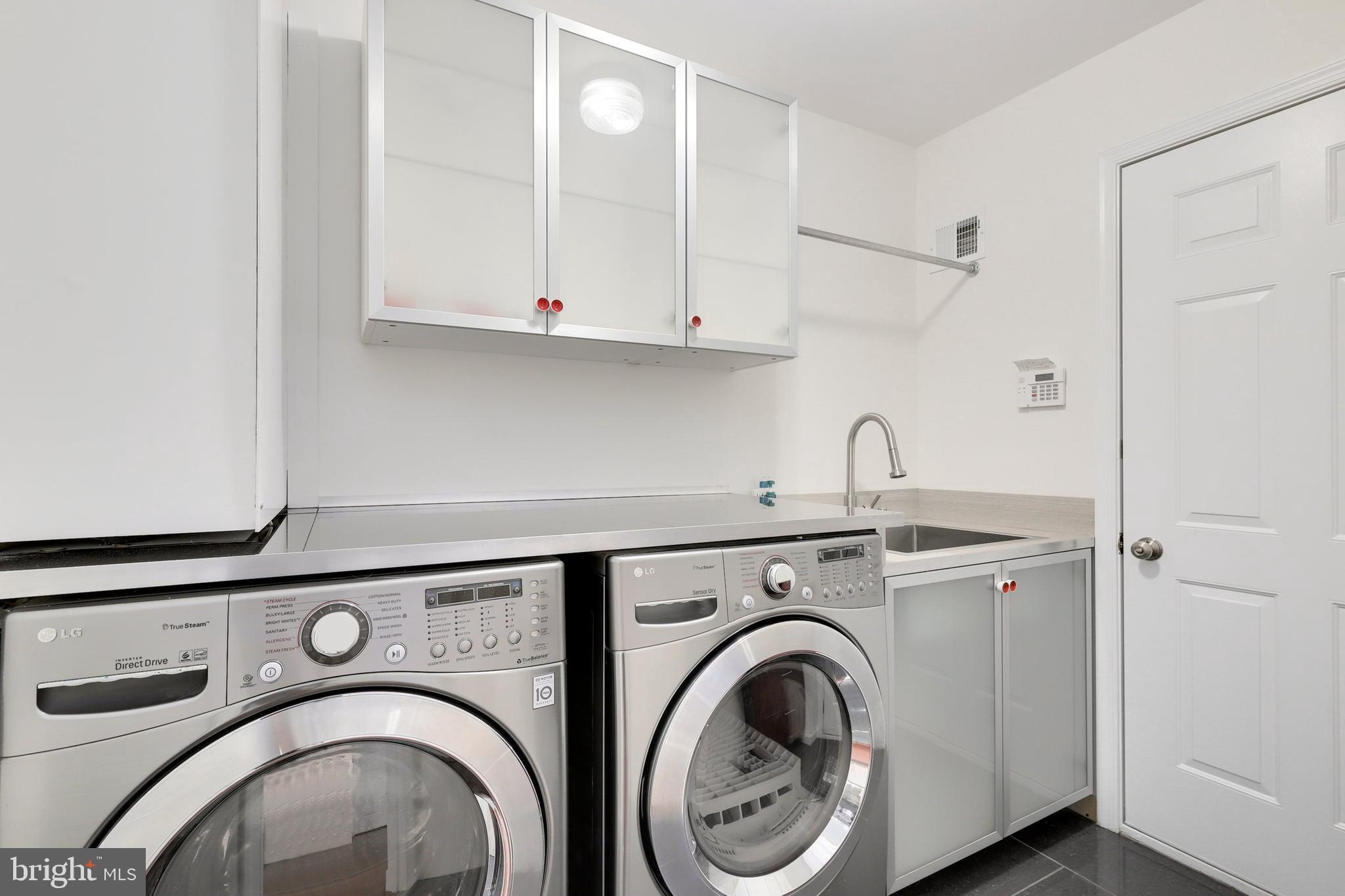 1309 Stable Farm Court Reston, VA 20194 - Photo 13 of 34