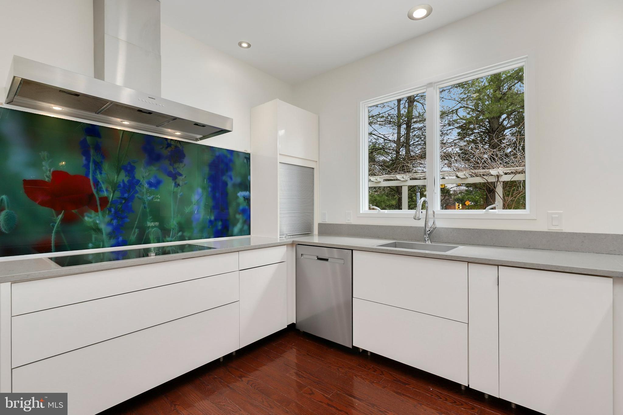 1309 Stable Farm Court Reston, VA 20194 - Photo 7 of 34