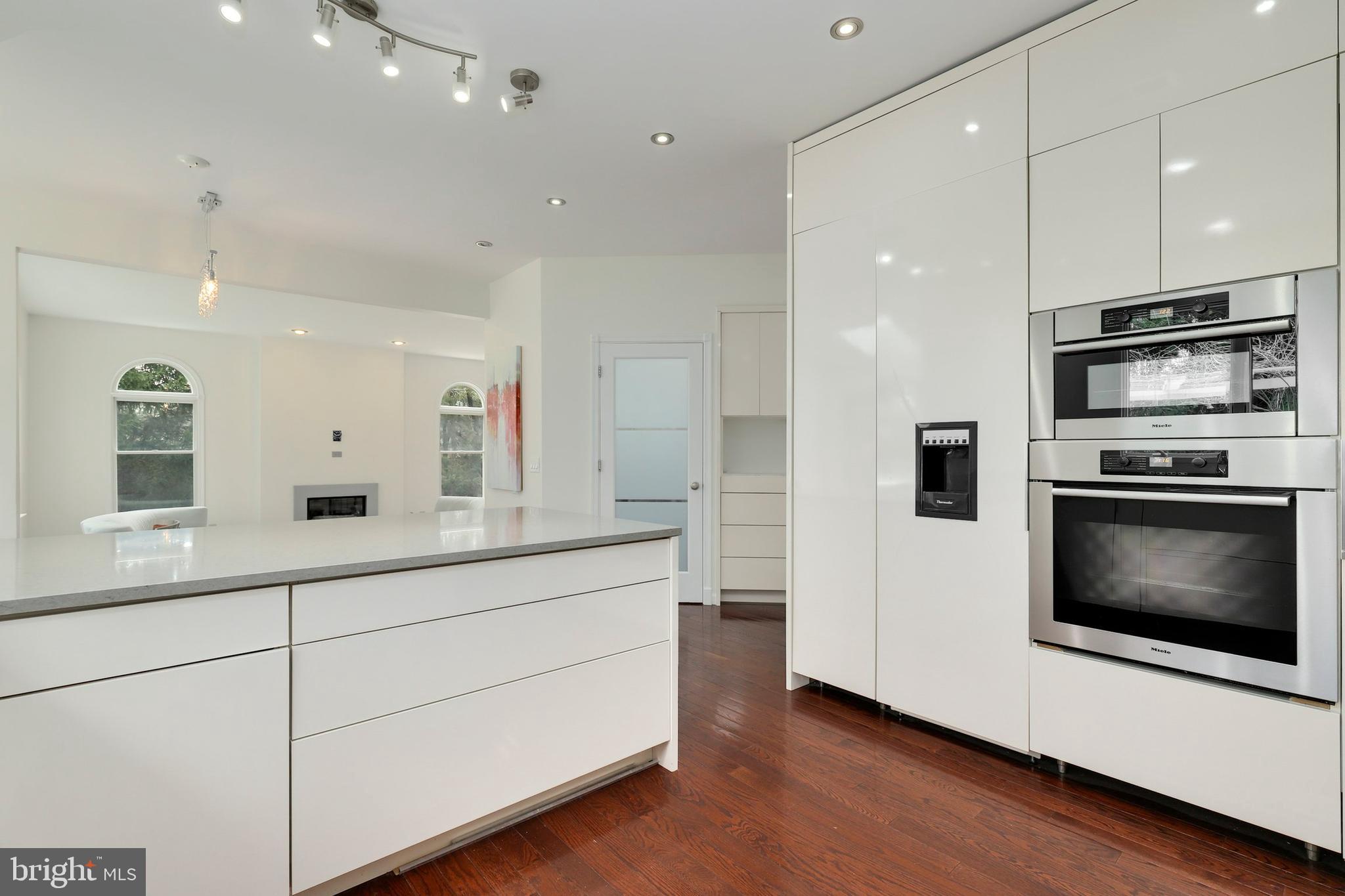 1309 Stable Farm Court Reston, VA 20194 - Photo 8 of 34