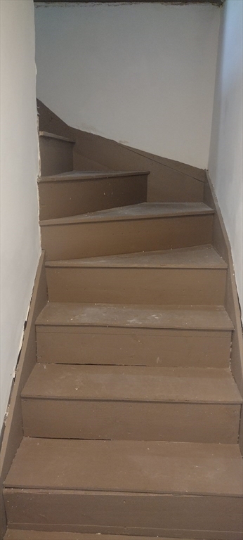 65 Hooper Road Dedham, MA 02026 - Photo 36 of 39