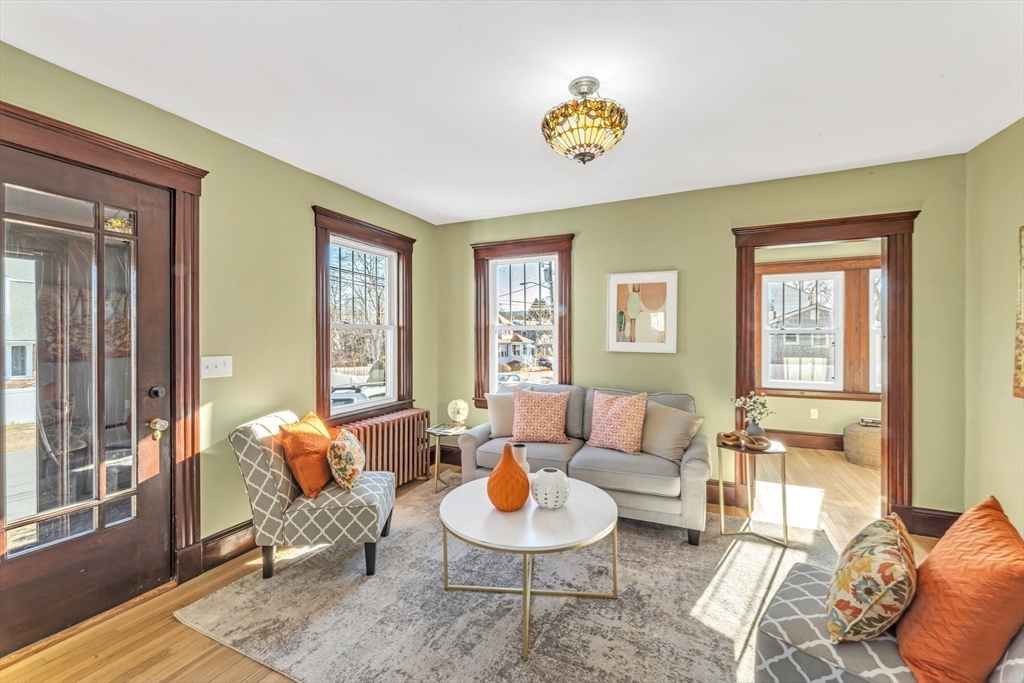 65 Hooper Road Dedham, MA 02026 - Photo 7 of 39