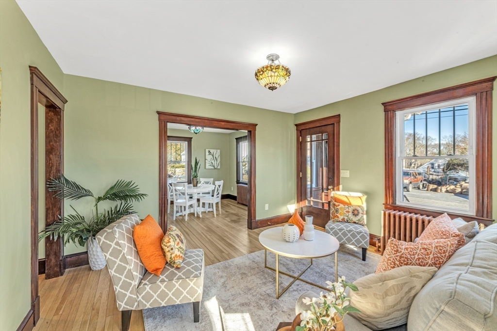 65 Hooper Road Dedham, MA 02026 - Photo 9 of 39