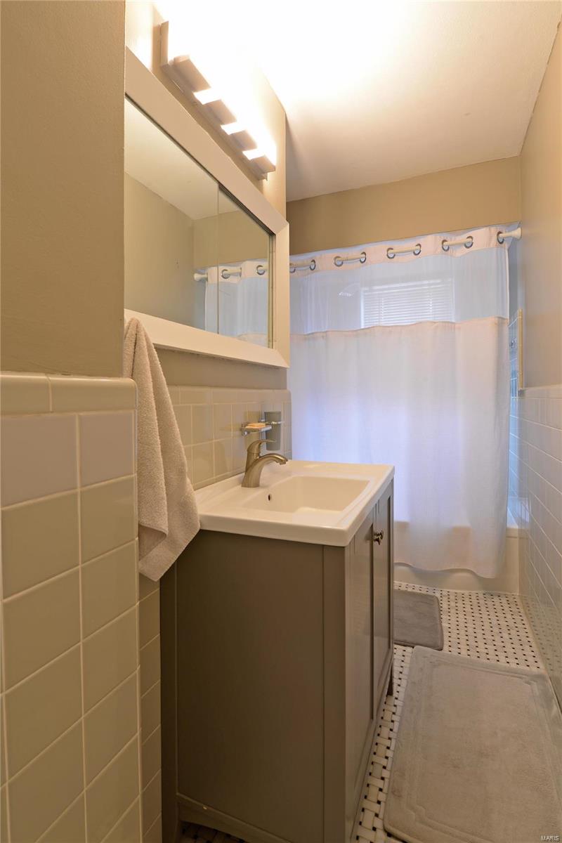 1416 Bopp Road Des Peres, MO 63131 - Photo 16 of 38