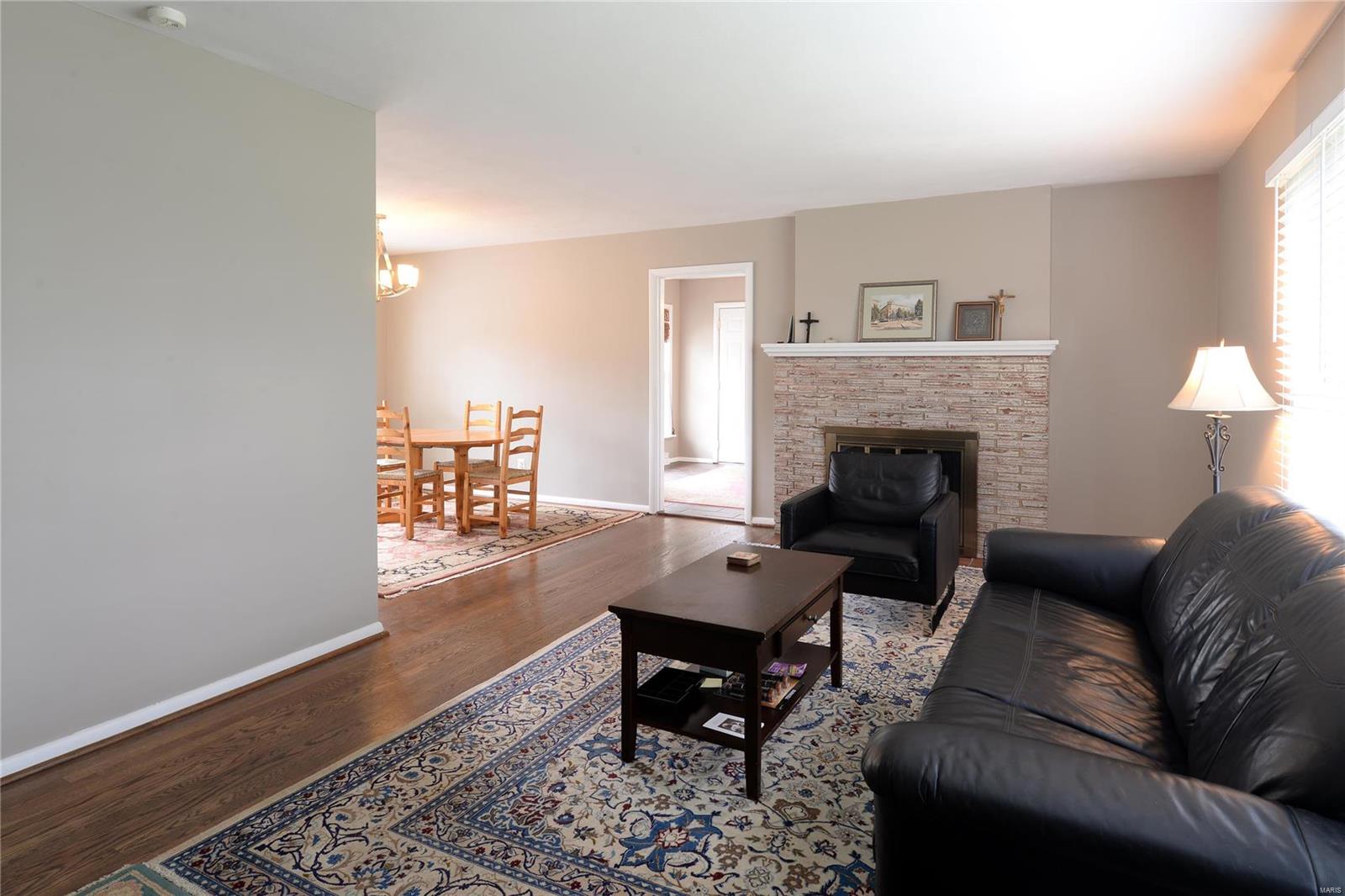 1416 Bopp Road Des Peres, MO 63131 - Photo 6 of 38