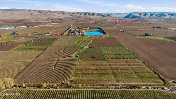 $600,000 | 2140 Lateral 1 Road, Unit 3, Wapato, WA 98951