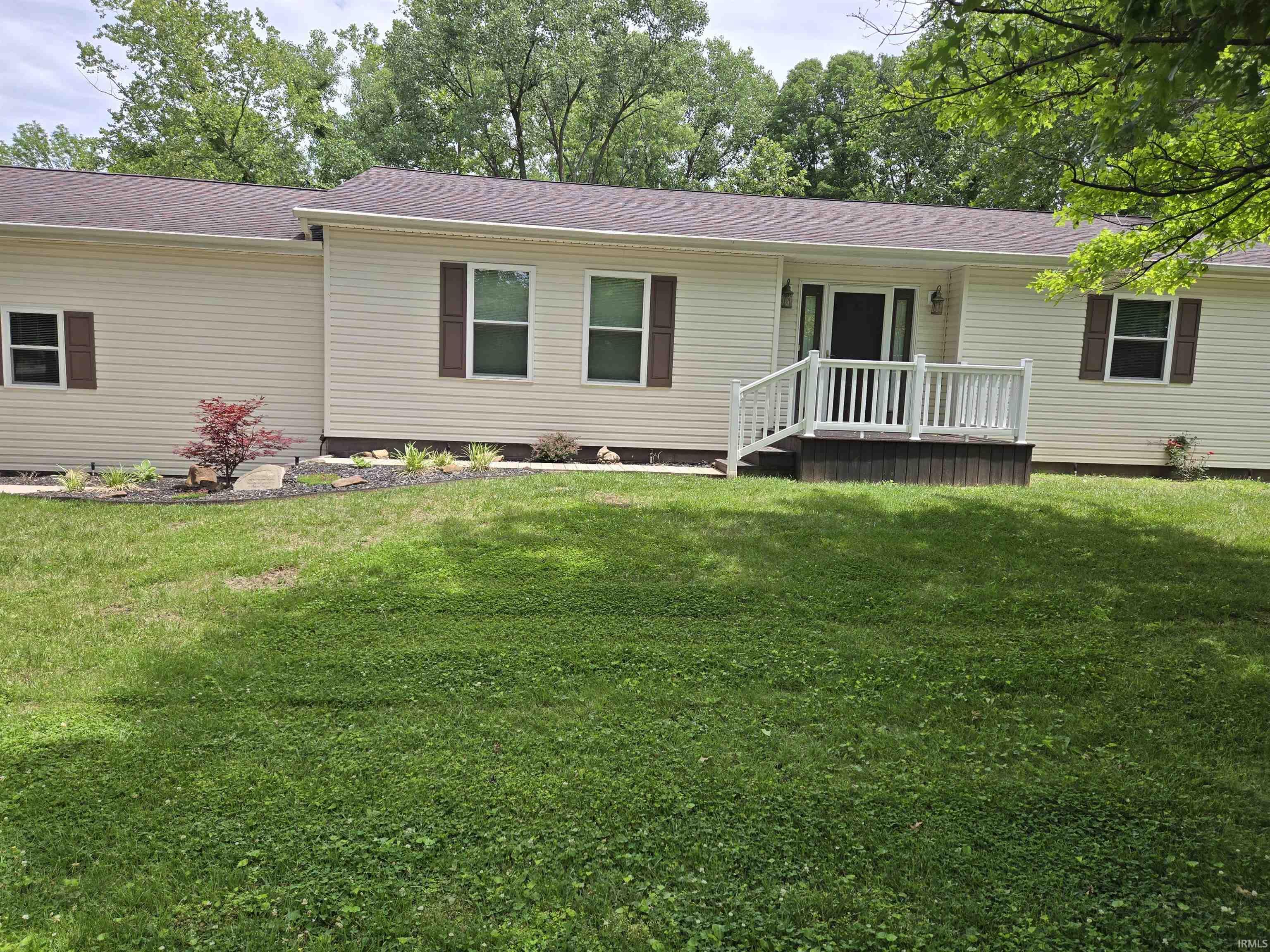 1805 Winesap Road Vincennes, IN 47591 - Photo 1 of 20