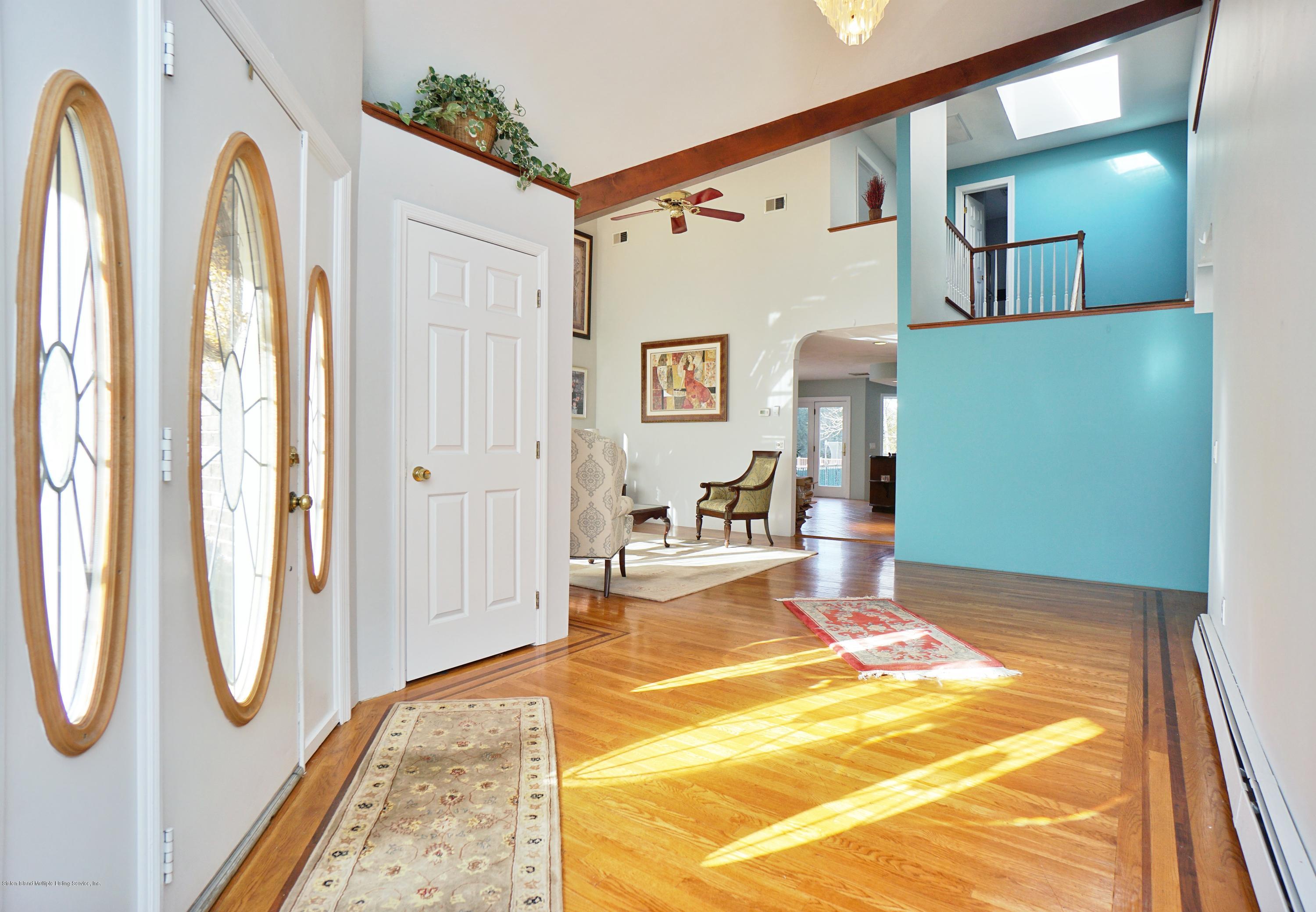 65 Sharrotts Road Staten Island, NY 10309 - Photo 3 of 39 (3) ENTRY FOYER