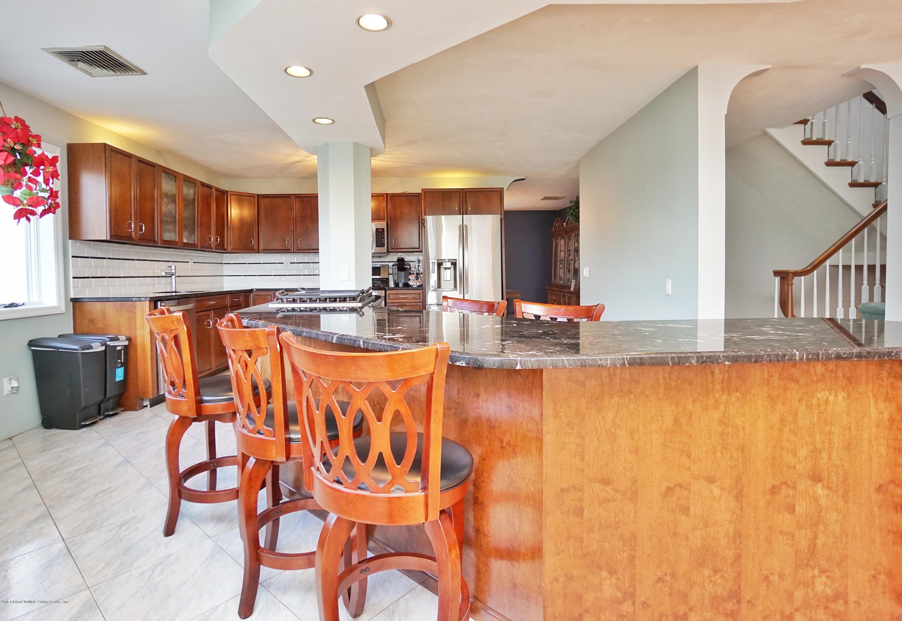 65 Sharrotts Road Staten Island, NY 10309 - Photo 10 of 39 (10) KITCHEN