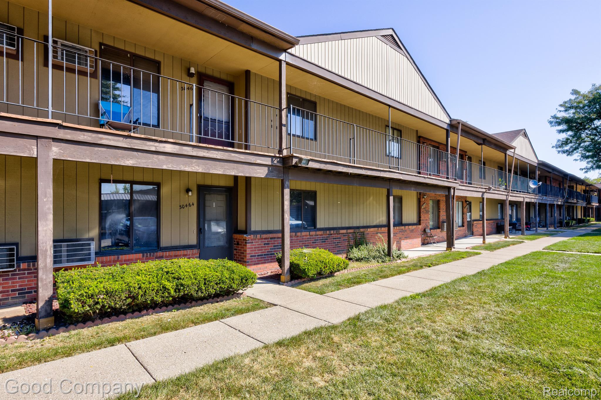 30464 Utica Road Roseville, MI 48066 - Photo 1 of 21 Gallery Image 1