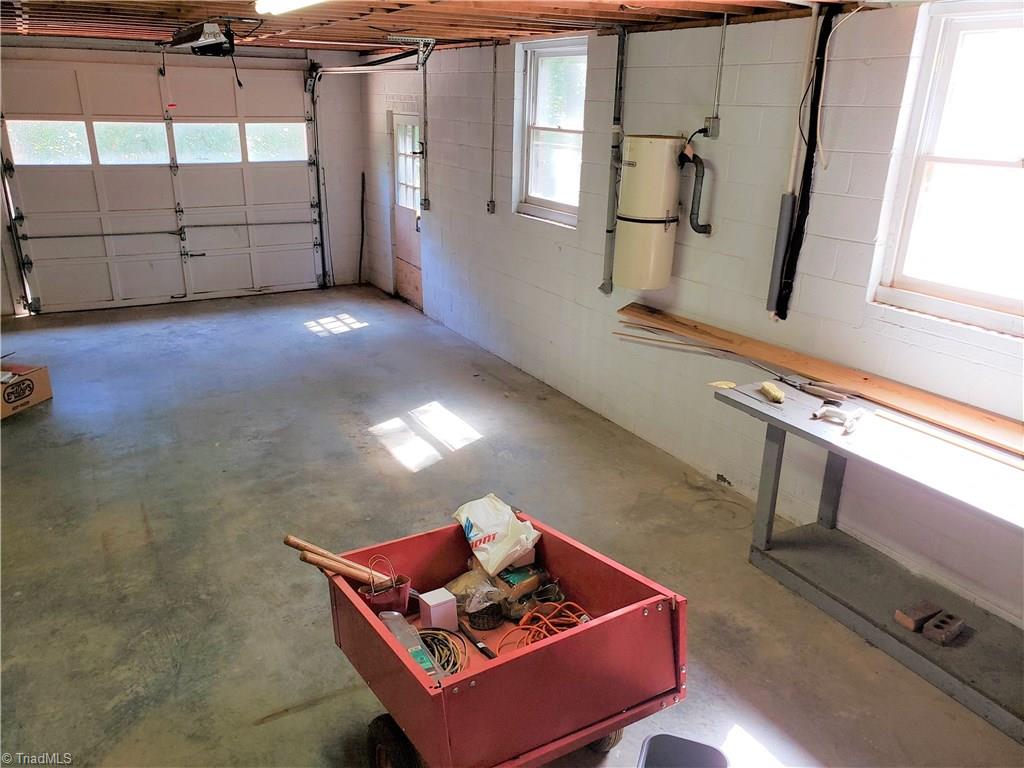 7340 Bullard Road Clemmons, NC 27012 - Photo 45 of 50 Basement garage.