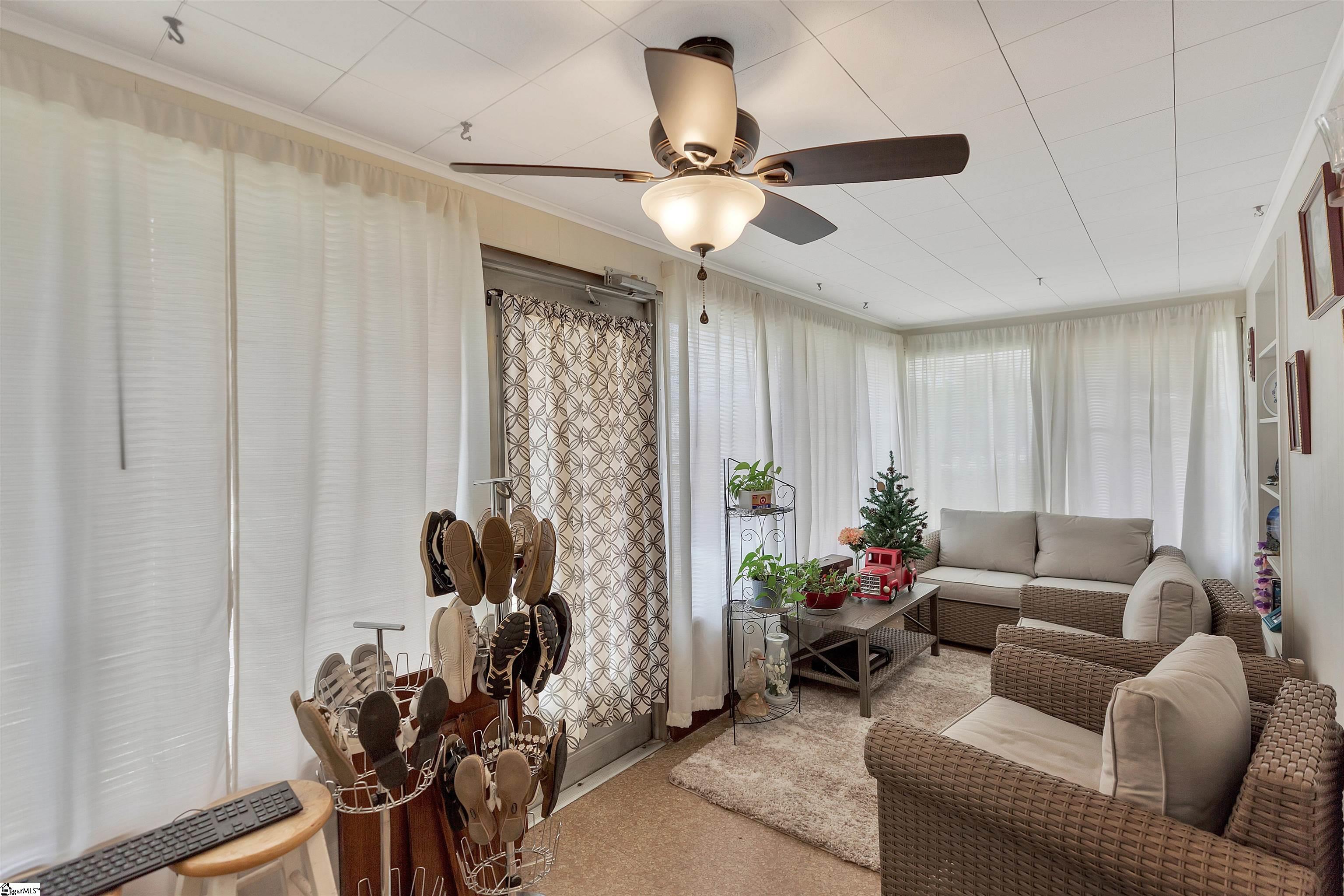 712 West Main Street Easley, SC 29640 - Photo 17 of 27