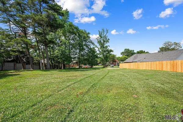 $299,000 | Lot 5 Crossing View Court, Baton Rouge, LA 70810