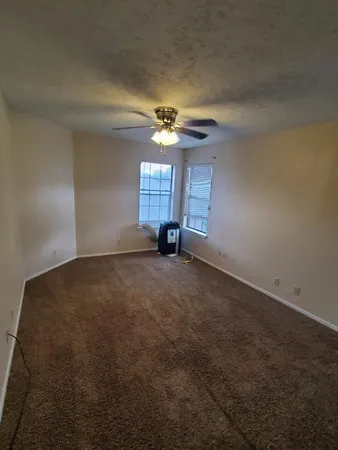 $1,250 | 1500 North Grant Drive, Unit B, Sherman, TX 75092