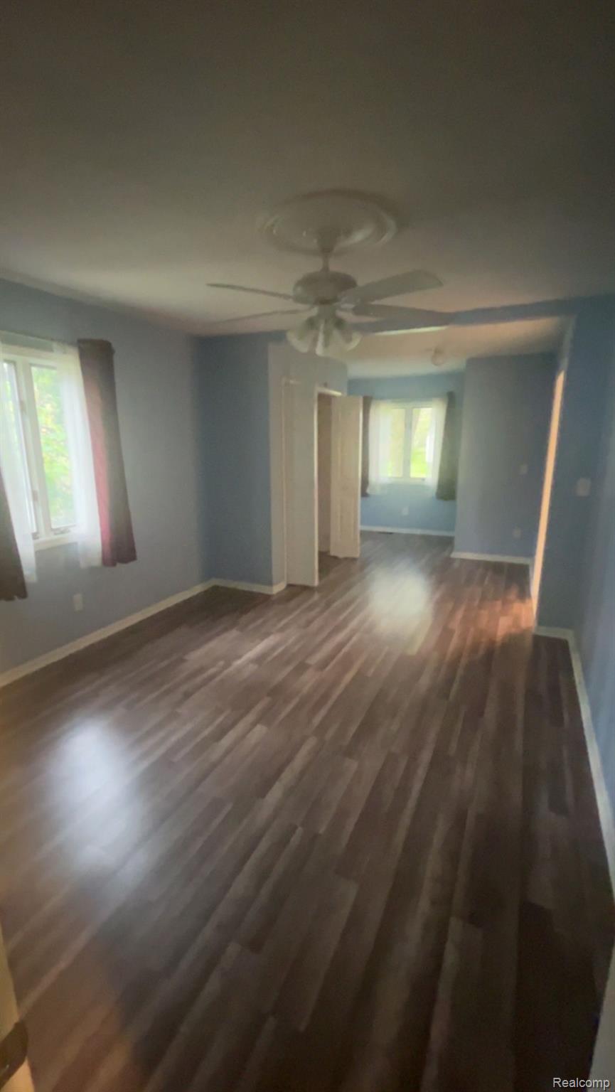 12504 Linden Road Linden, MI 48451 - Photo 10 of 26 Gallery Image 10