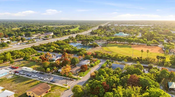 $250,000 | 8160 Southeast Washington Avenue, Hobe Sound, FL 33455