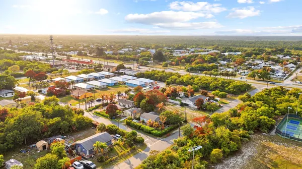 $250,000 | 8160 Southeast Washington Avenue, Hobe Sound, FL 33455