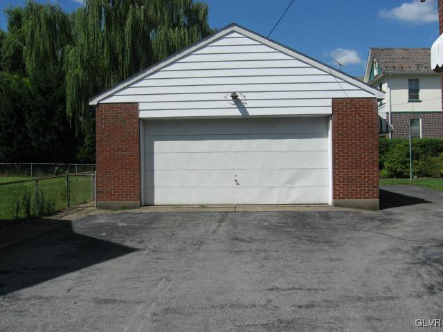 737 Maple Street Bethlehem, PA 18018 - Photo 16 of 16 Gallery Image 16