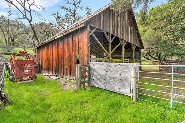 $6,900,000 | 2700 Geysers Road, Geyserville, CA 95441