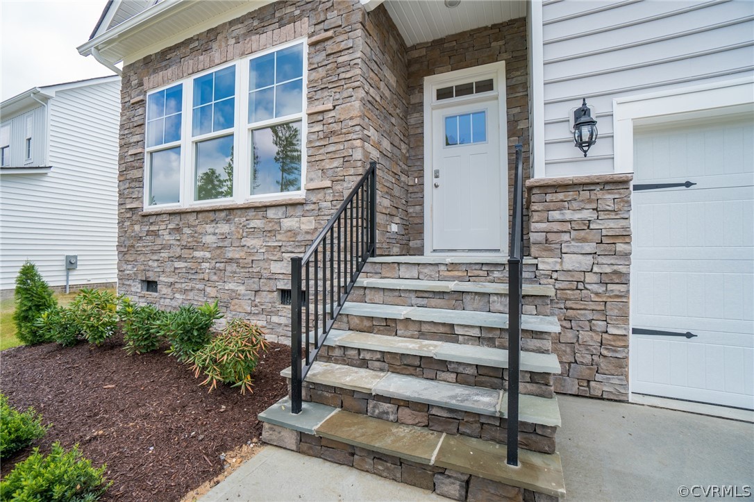 5645 Rohan Place Moseley, VA 23120 - Photo 2 of 34 Gallery Image 2