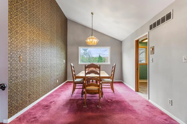$300,000 | 1420 Mayfair Road, Champaign, IL 61821