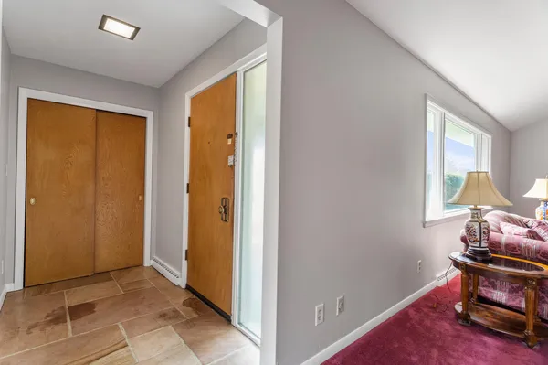 $300,000 | 1420 Mayfair Road, Champaign, IL 61821