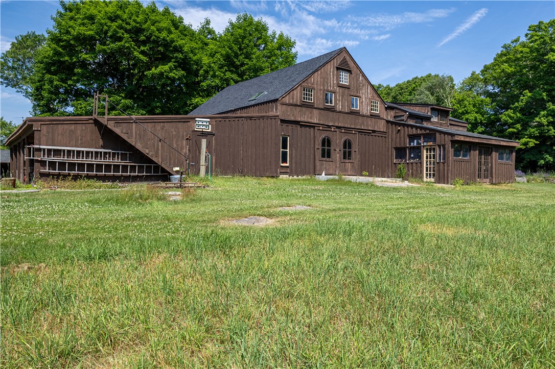335 Long Entry Road Glocester, RI 02814 - Photo 19 of 41