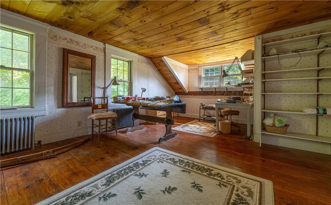 335 Long Entry Road Glocester, RI 02814 - Photo 32 of 41