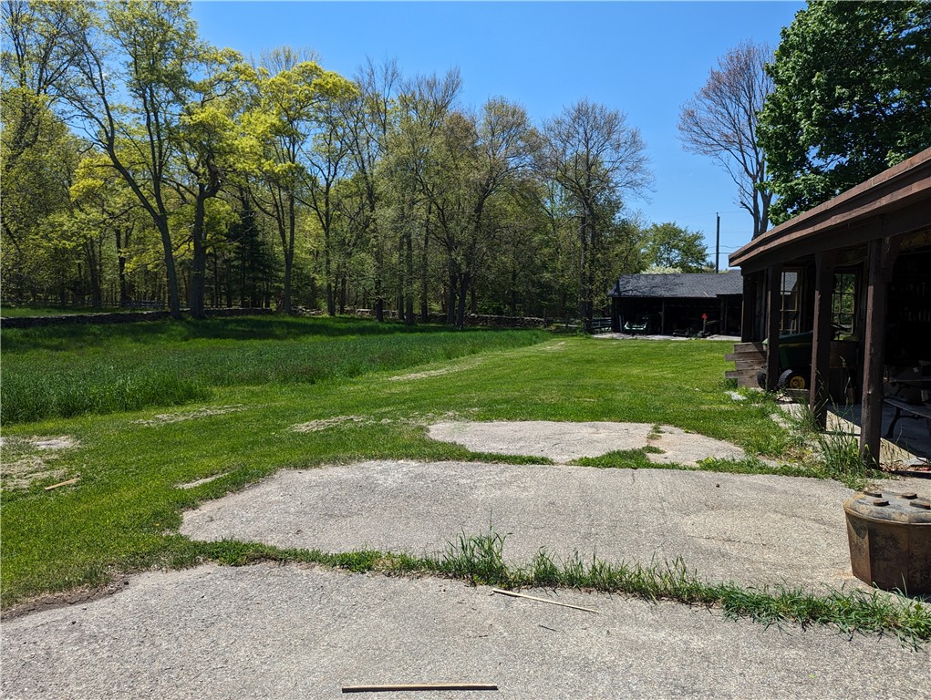 335 Long Entry Road Glocester, RI 02814 - Photo 9 of 41