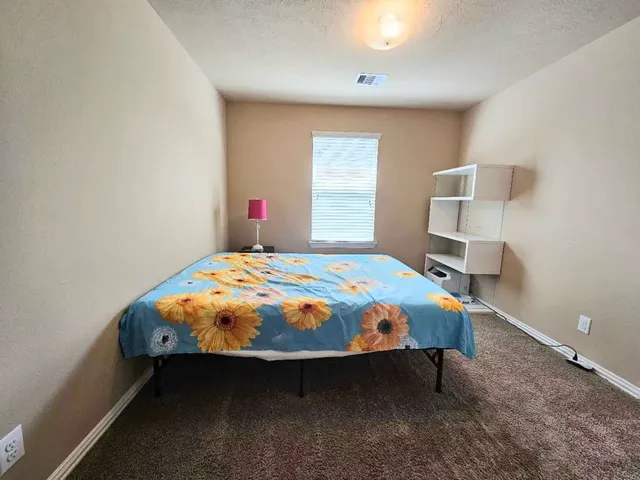 $398,000 | 9617 Landon Lake Drive, Pearland, TX 77584