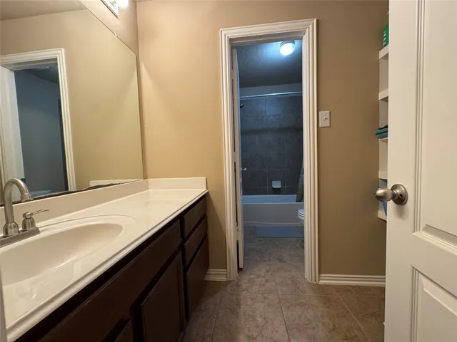 $398,000 | 9617 Landon Lake Drive, Pearland, TX 77584