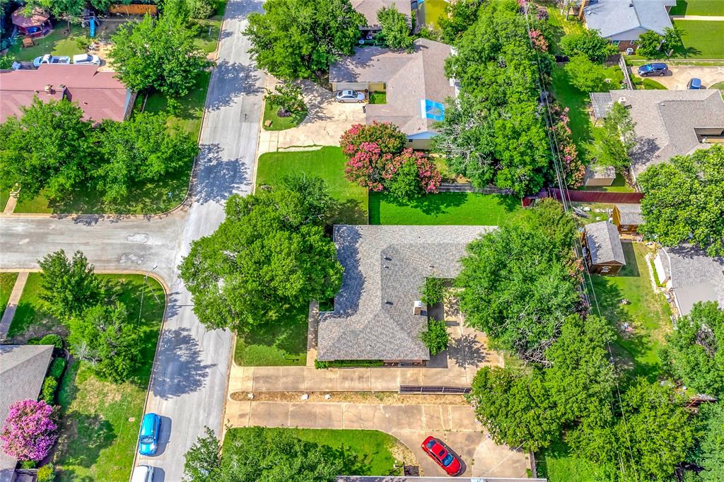 6021 Sycamore Creek Road Edgecliff Village, TX 76134 - Photo 36 of 37 an aerial view of a house with a yard and garden