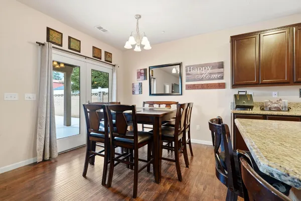$449,000 | 2852 West Indiana, Caruthers, CA 93609