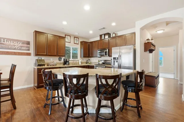 $465,000 | 2852 West Indiana, Caruthers, CA 93609