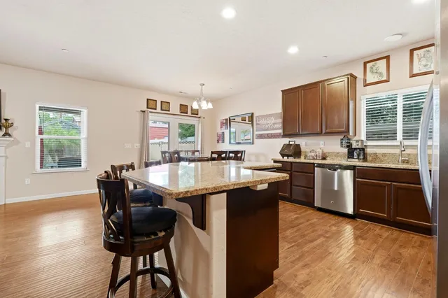 $465,000 | 2852 West Indiana, Caruthers, CA 93609