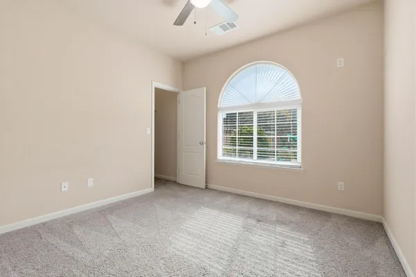 $449,000 | 2852 West Indiana, Caruthers, CA 93609