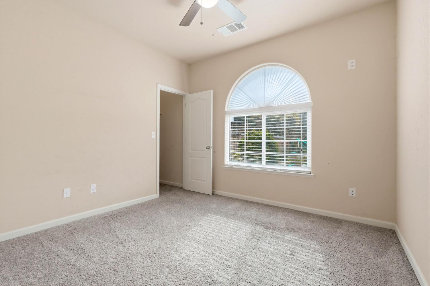 2852 West Indiana Caruthers, CA 93609 - Photo 35 of 38