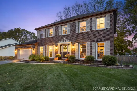 $750,000 | 1312 Crestwood Court, Naperville, IL 60540