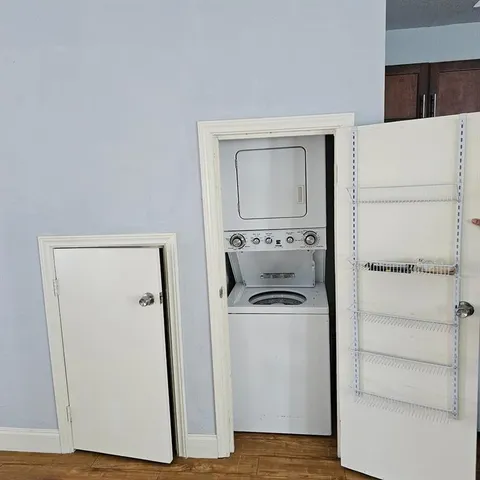 $1,395 | 4318 Junius Street, Unit 1, Dallas, TX 75246